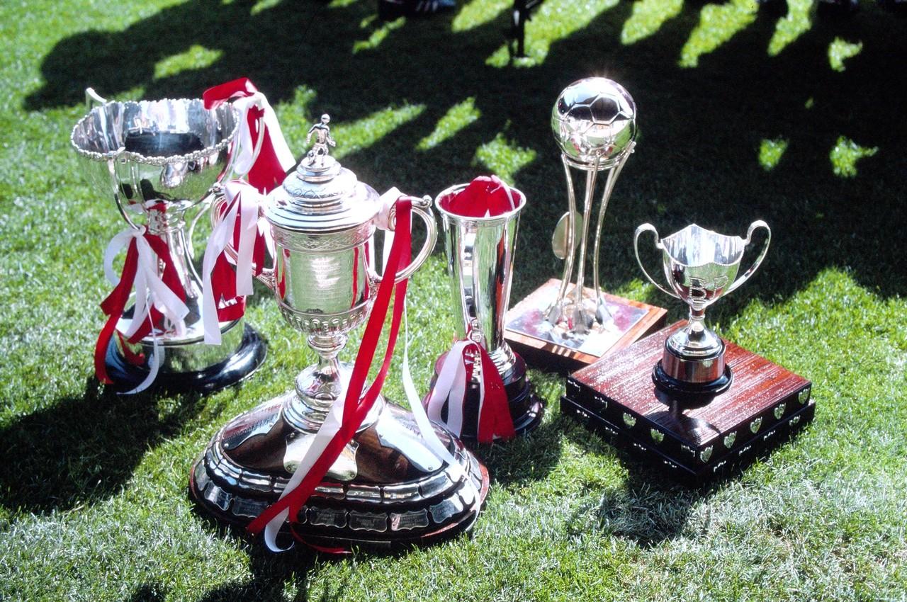 Season 1985-1986 trophies